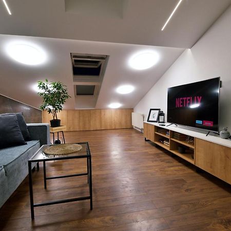 Last Floor Two Level Apartment With Fantastic View ريغا المظهر الخارجي الصورة